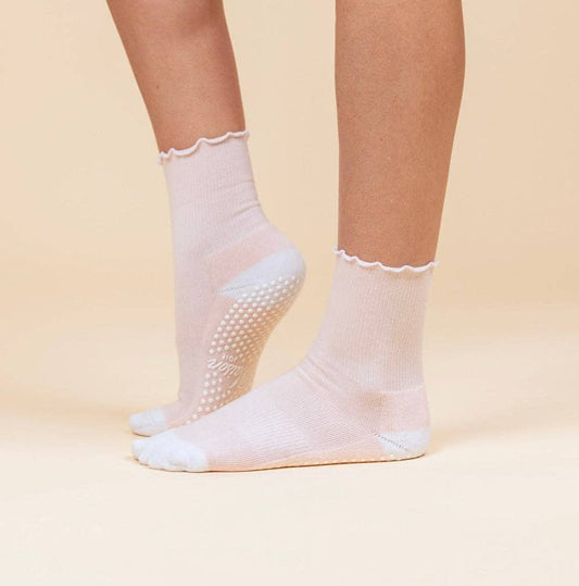 The Standard Grip Socks – Pale Pink