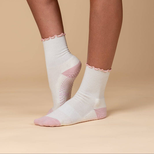 The Standard Grip Socks - Pink