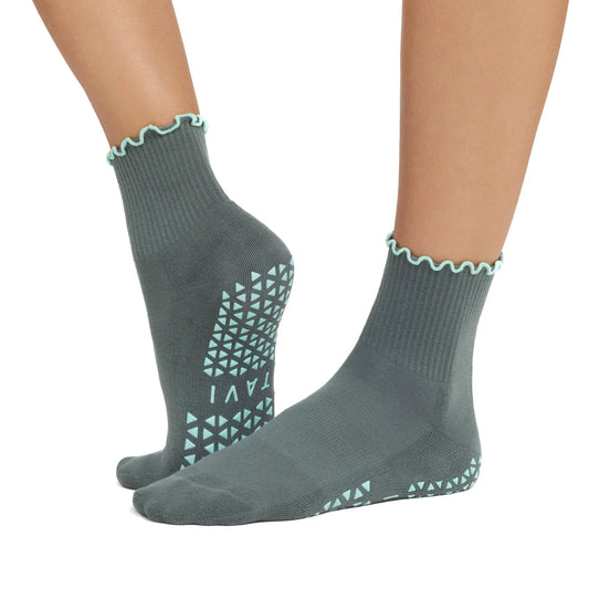 Aria Ruffle Grip Socks – Marina
