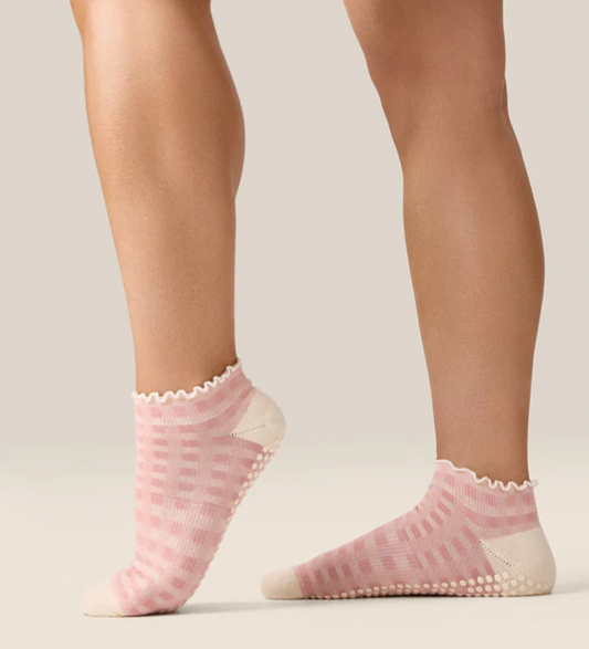 Low Rise Grip Socks - Gingham Frill Rose