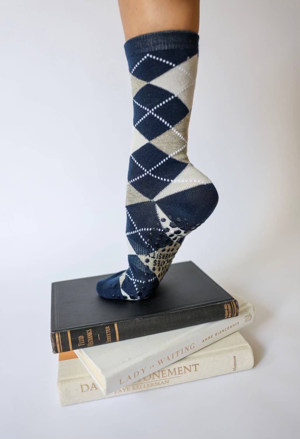 Pilates University 1883 Grip Socks Review (Are They Worth It?)