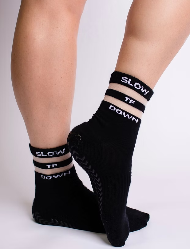 Best Grip Socks for Lagree (What Actually Works)