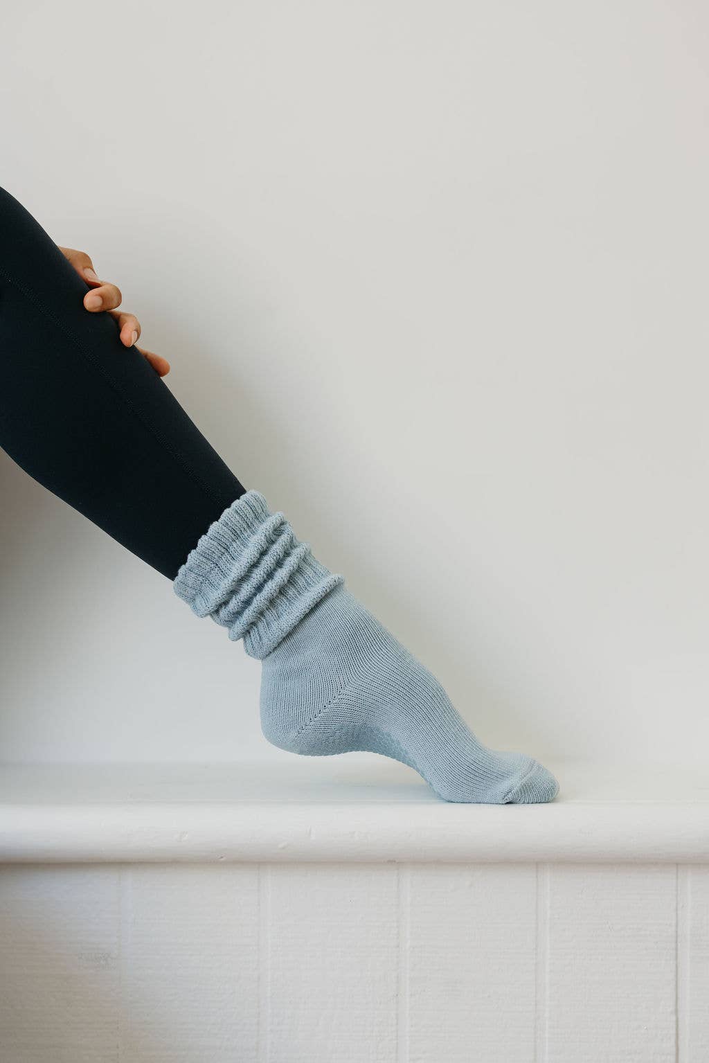 Slouchy Grip Socks - Soft Blue