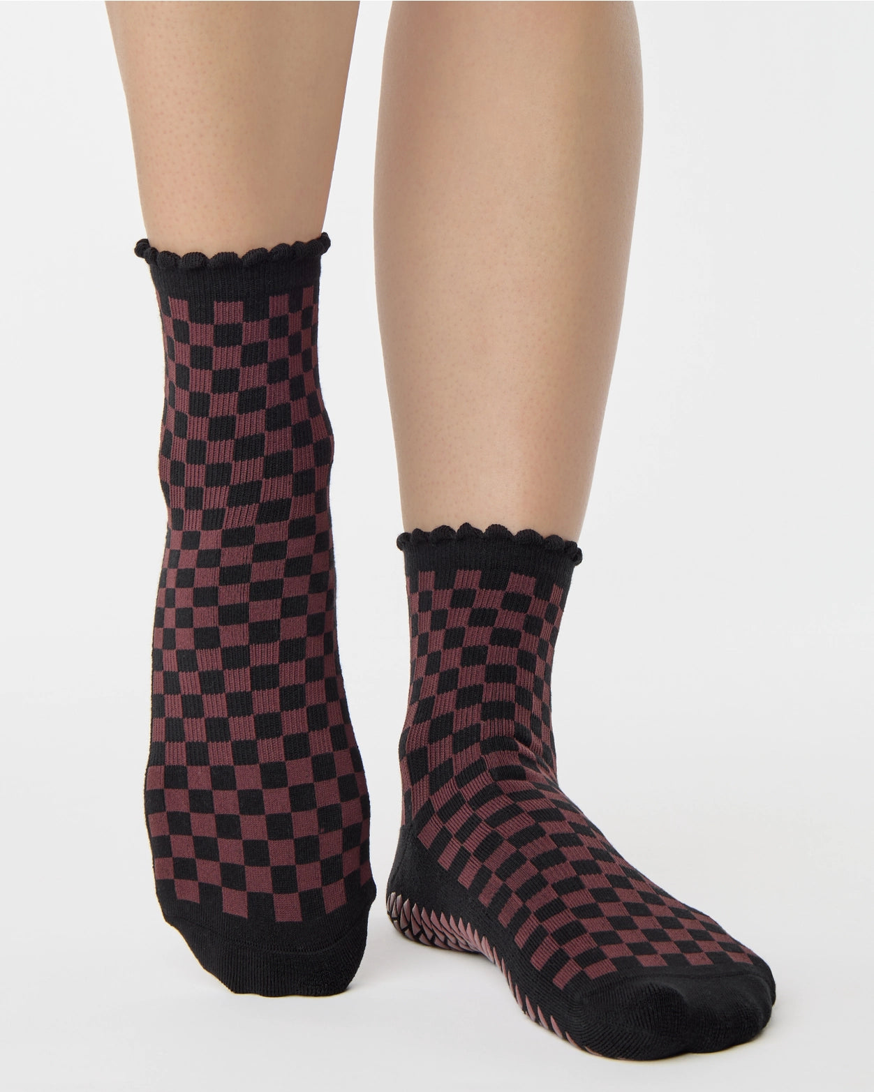 Women's Annie Ankle Grip Sock - Brown Checkered
