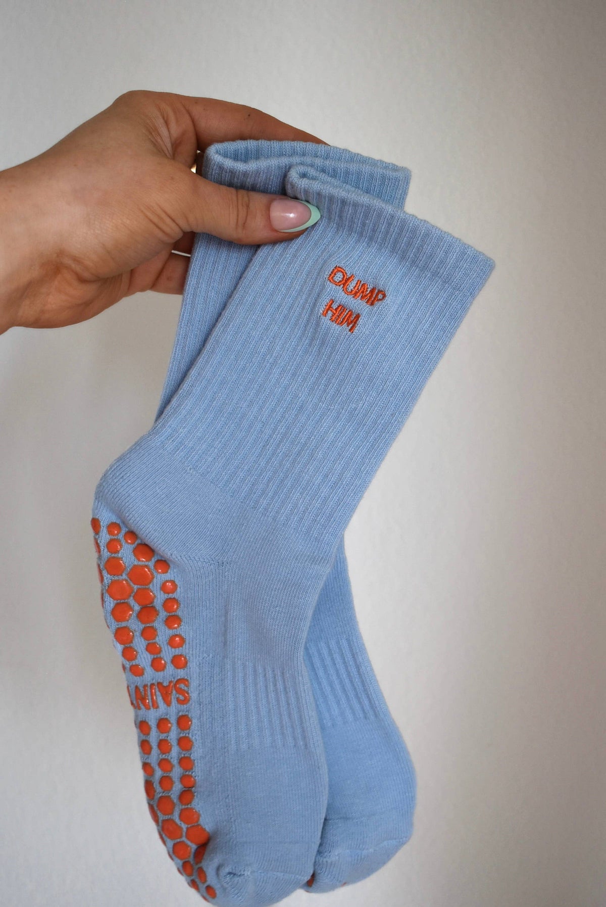 Dump Him Grip Socks