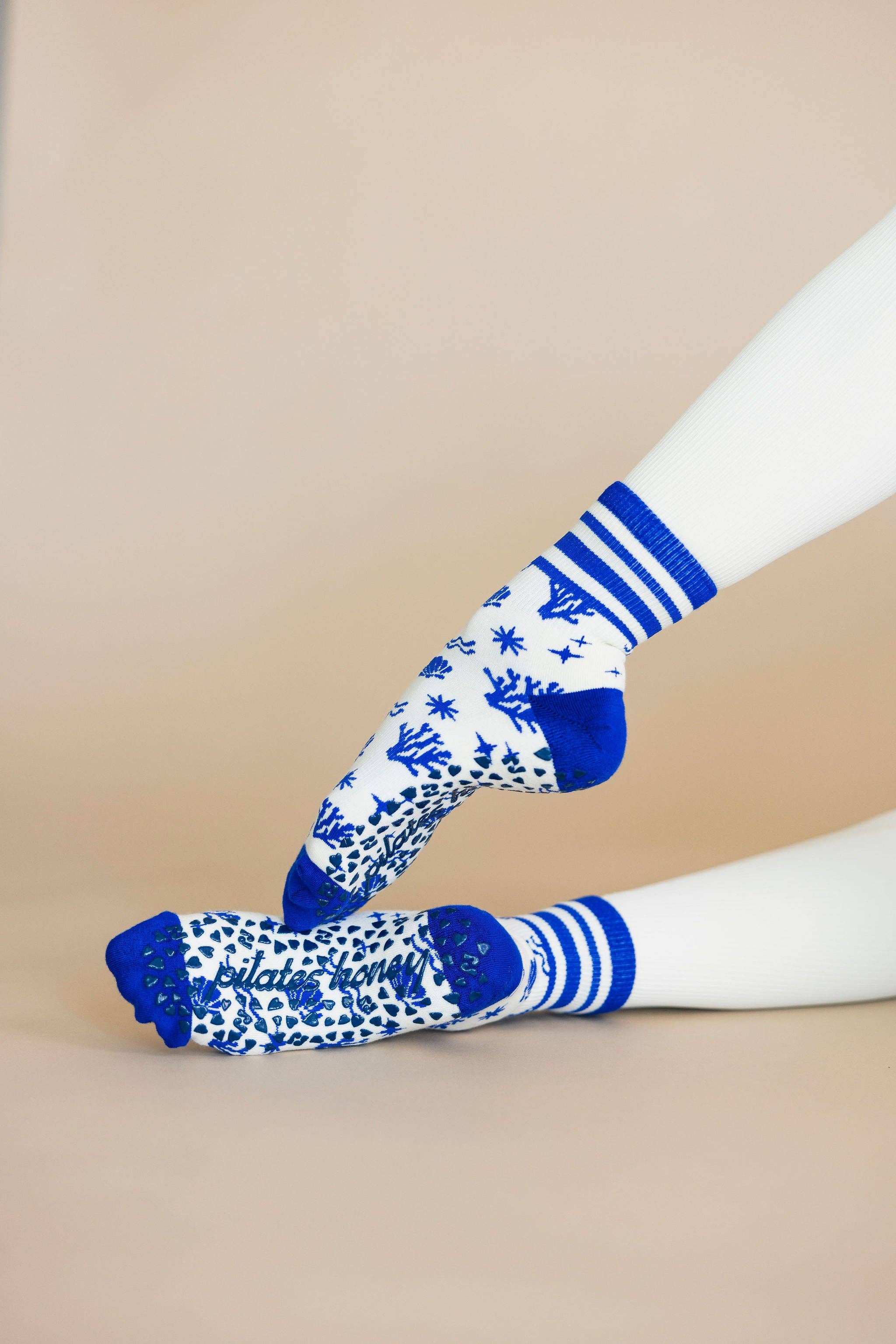 Amalfi Grip Sock – Short Crew Coastal Stripe Sock
