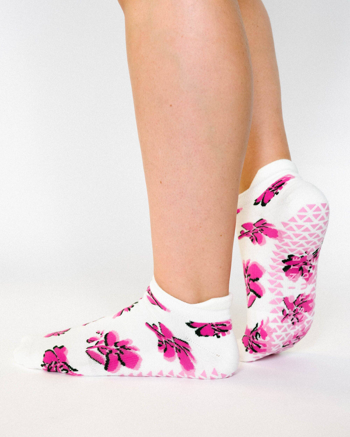 Pointe Studio Petal Pink full-foot grip socks for Pilates and Barre