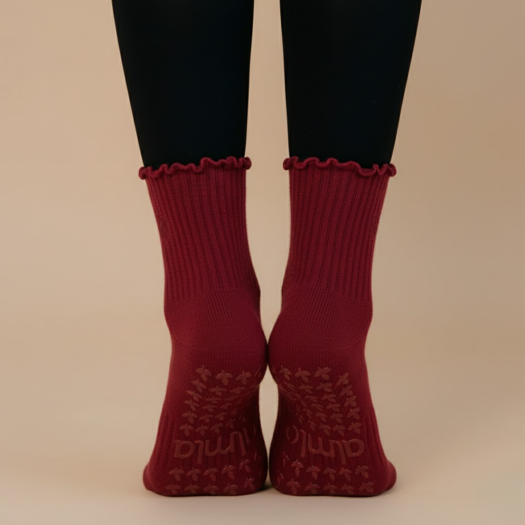 🍂 Cinnamon Burgundy Grip Sock - Daily Grind