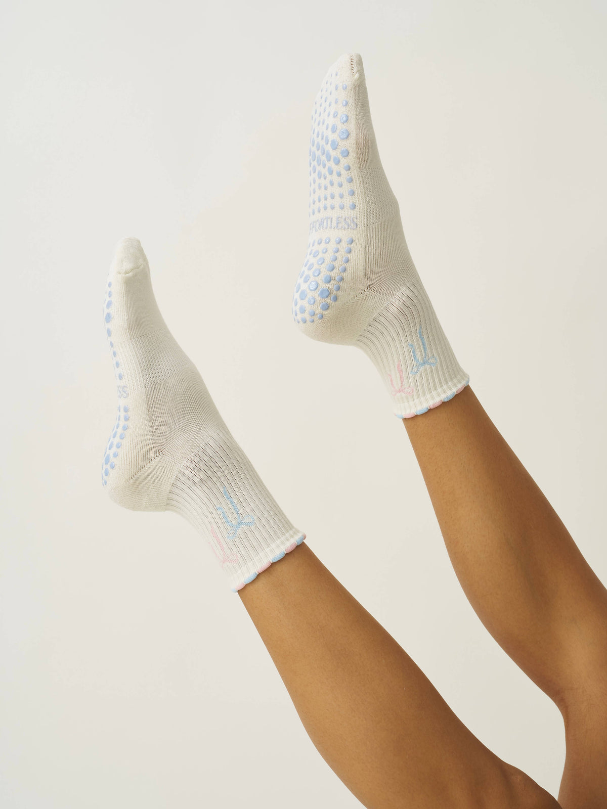 🎀 Ribbon Duo Petal Grip Sock