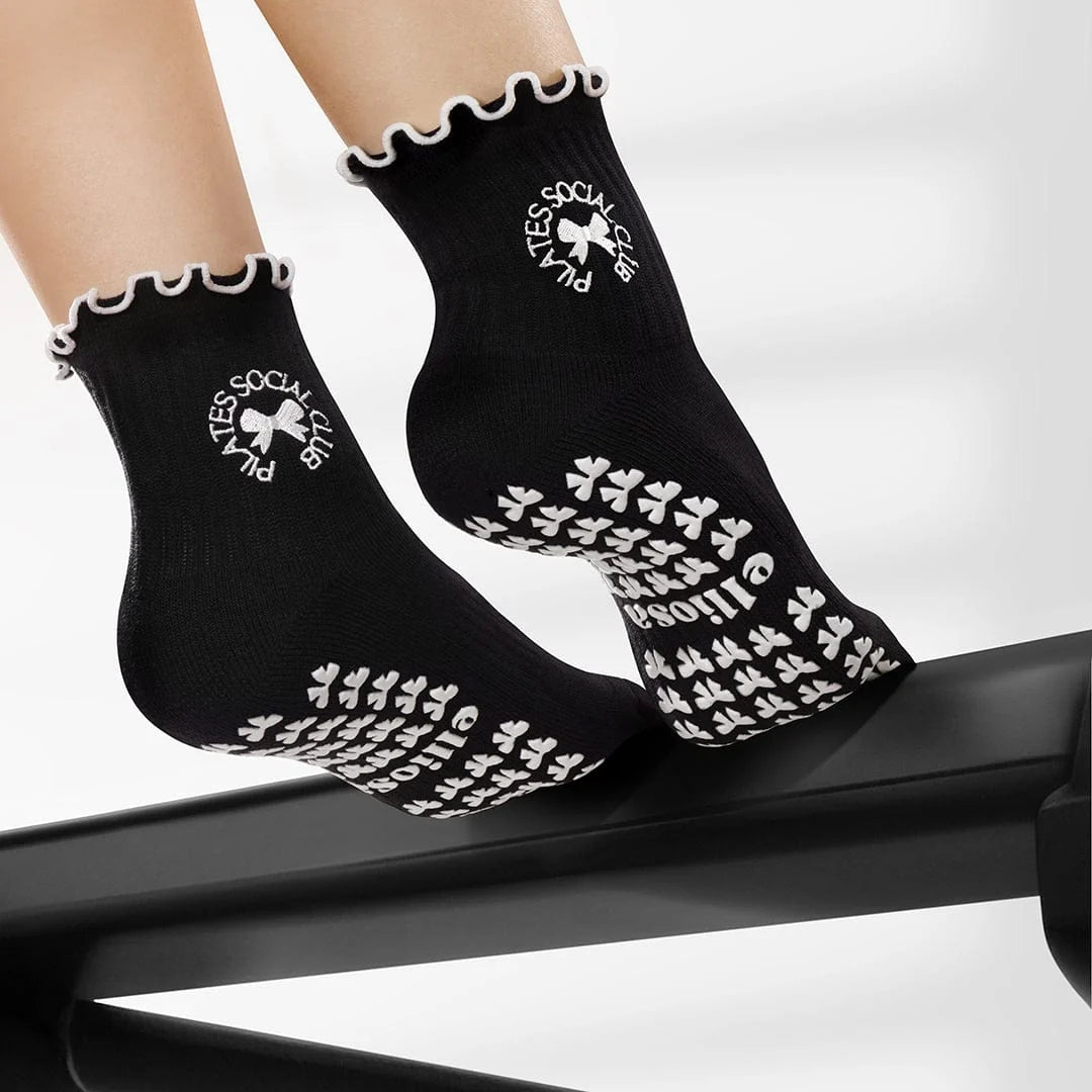 Dual-Direction™ Grip – Pilates Social Club