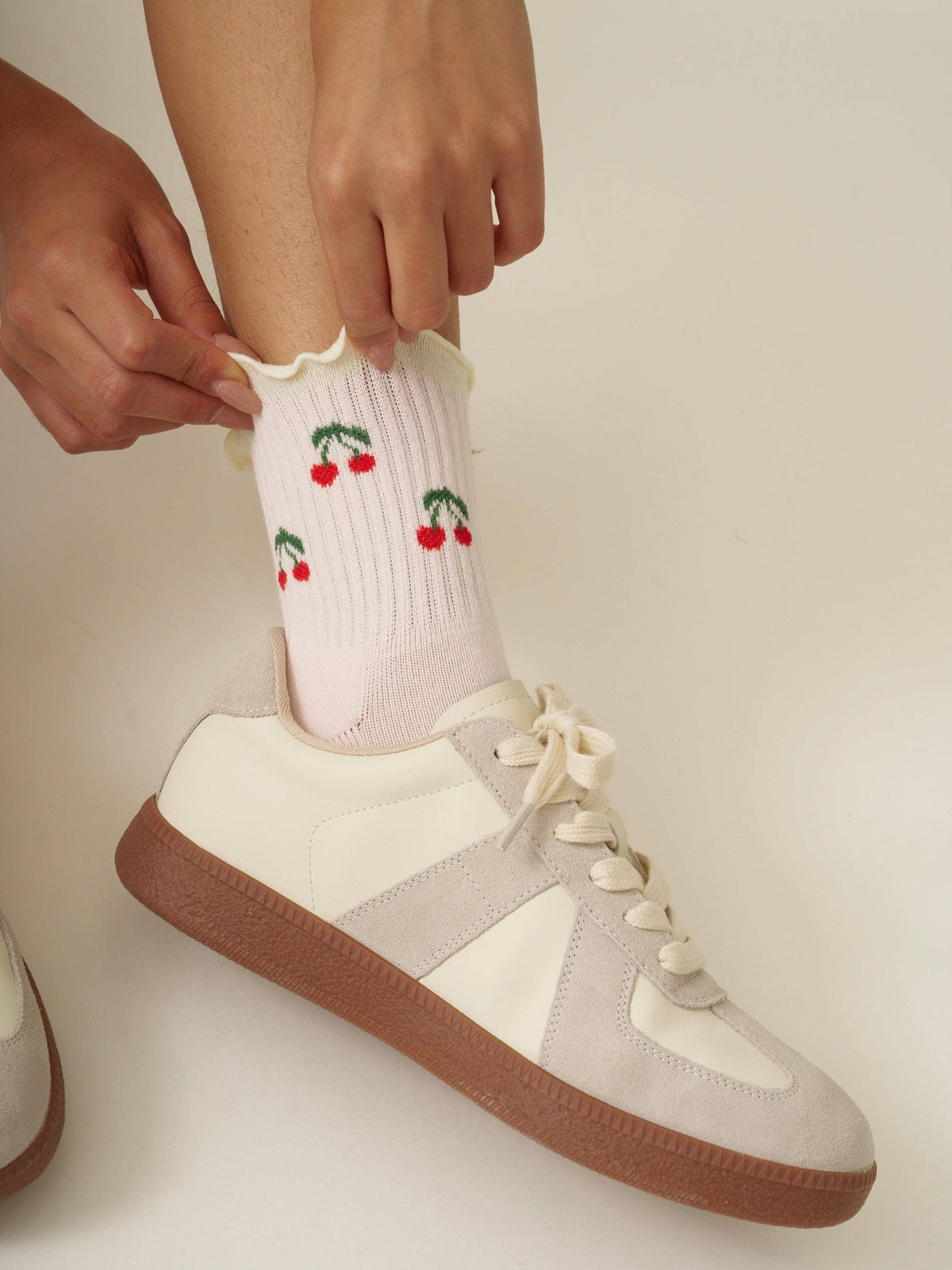 🍒 Cherry Ruffle Grip Sock – Baby Pink