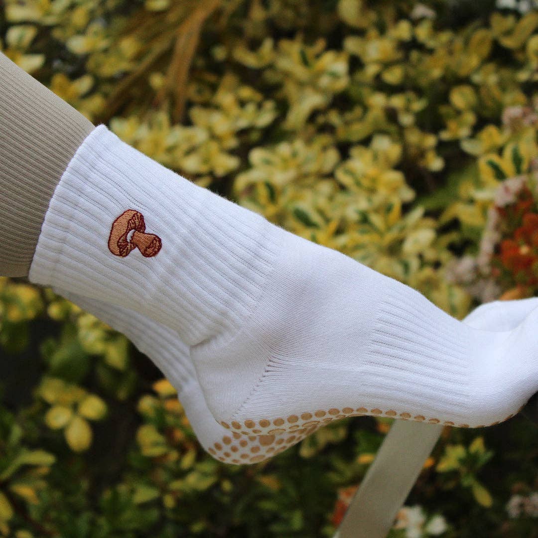 MUSHROOM GRIP SOCKS