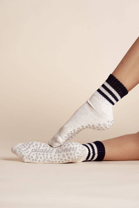 Alumni Vintage Shorty Grip Sock — Pilates Honey grip socks product view
