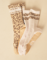 Lucky Honey Cat Walk Crew grip socks — product photo