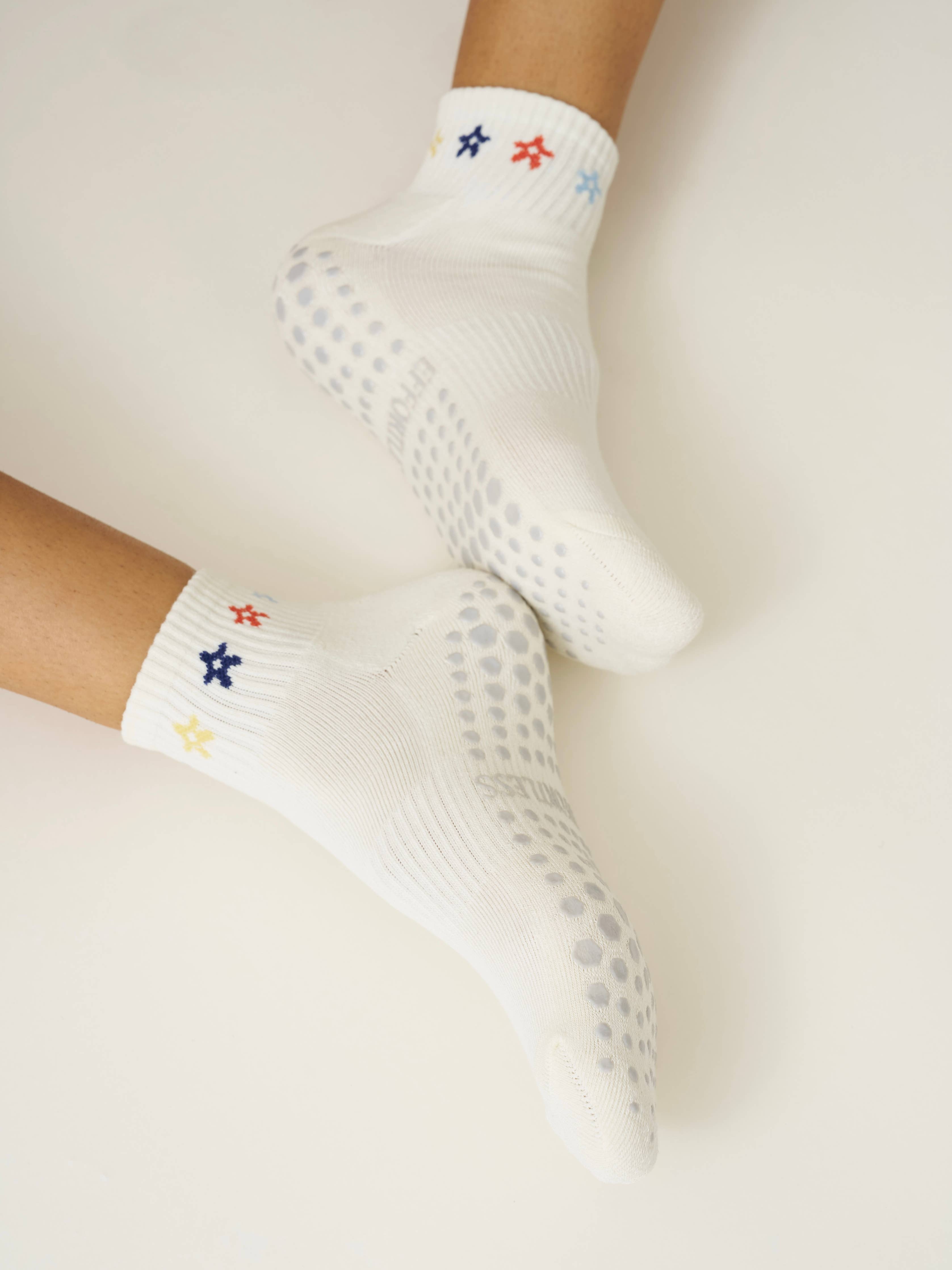 🌼 Cropped Crew Grip Sock – Mini Flower