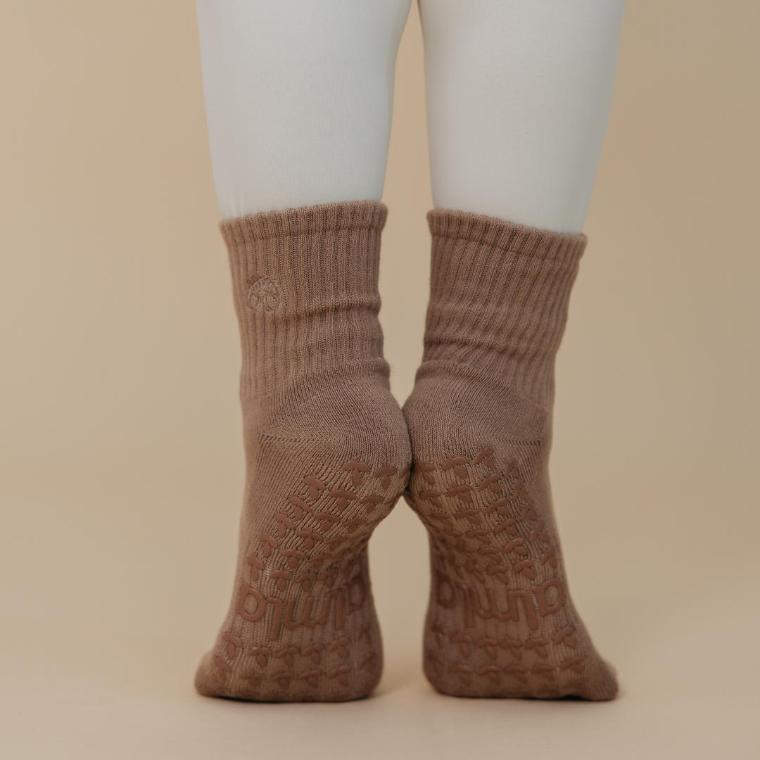 ☕ Mocha Grip Sock - Daily Grind