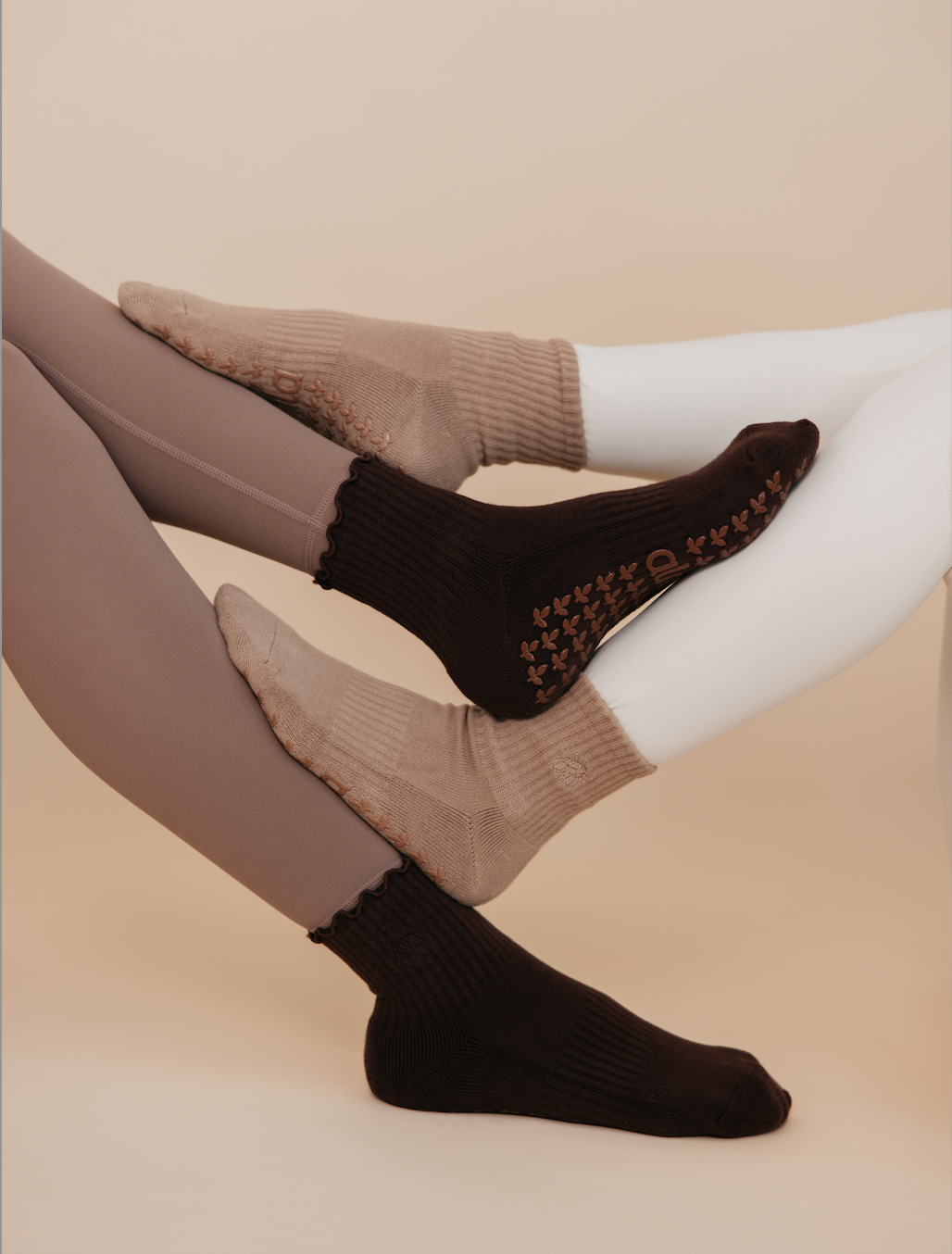 ☕ Mocha Grip Sock - Daily Grind