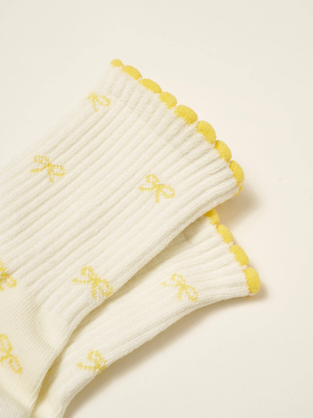 🎀 Mini Bow Petal Grip Sock – Butter