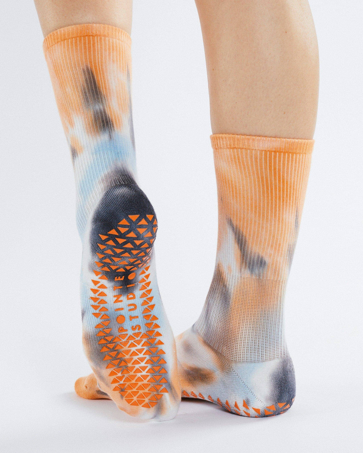 Women's Bullseye Crew Grip Sock - Warm Coral