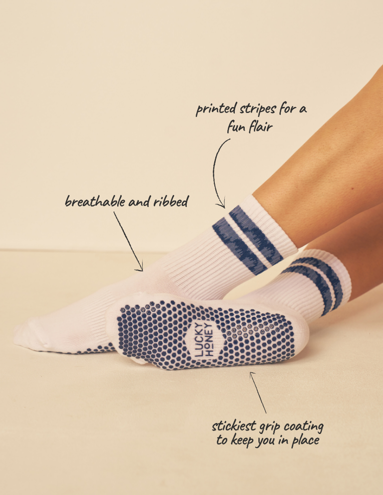Lucky Honey Cat Walk Crew grip socks — product photo