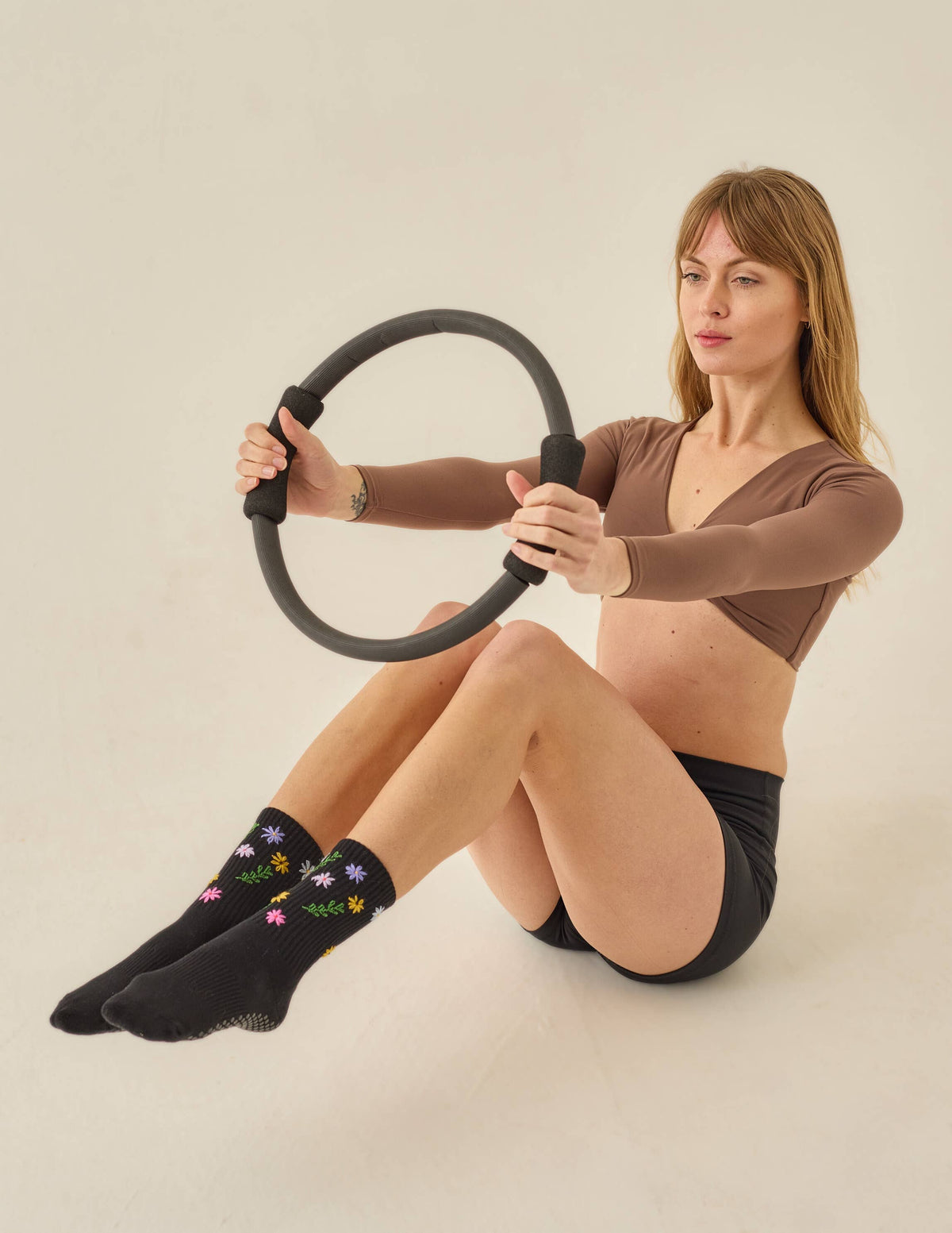 The Wild Flower Grip Sock (Black)