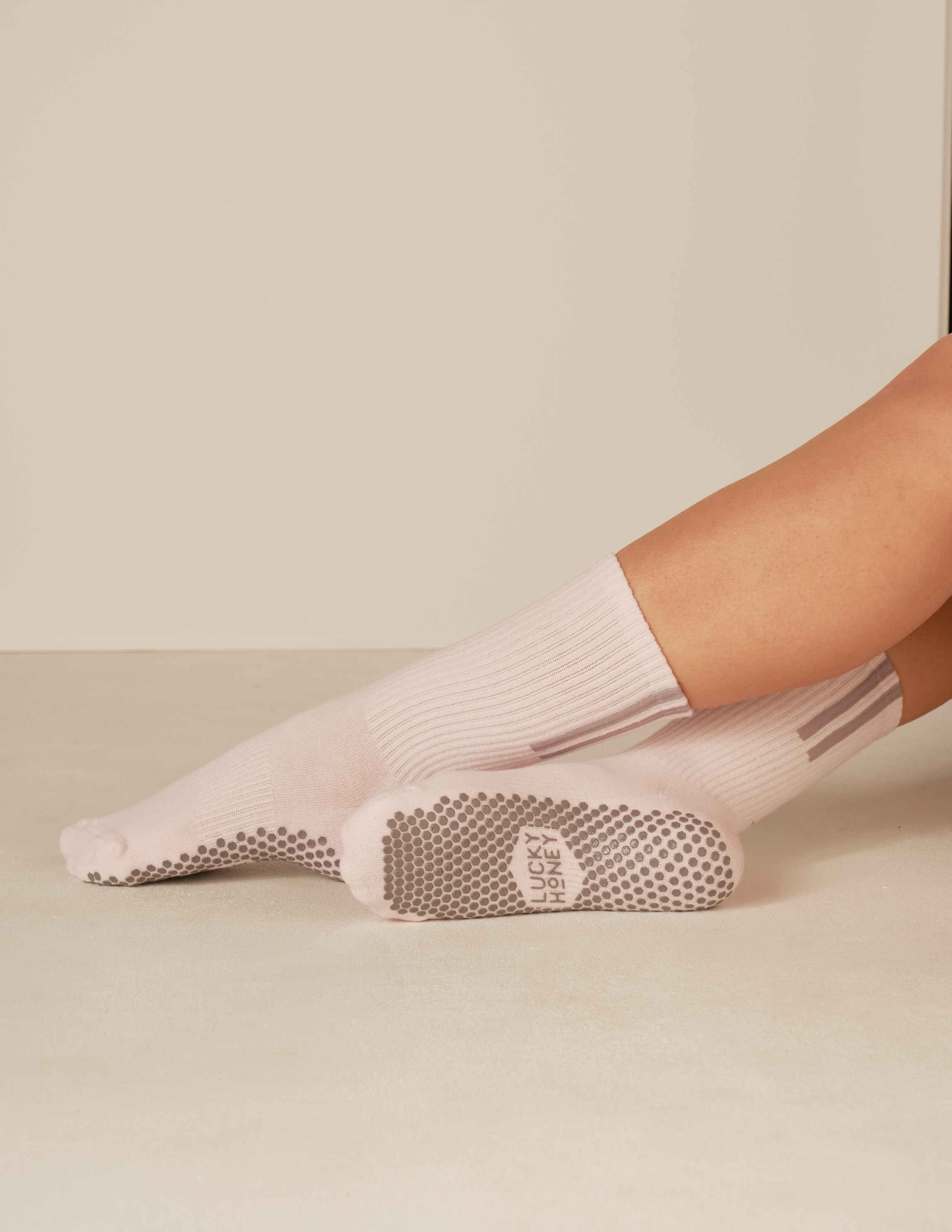 The Lucky Stripe Grip Sock - Ballet Dusk