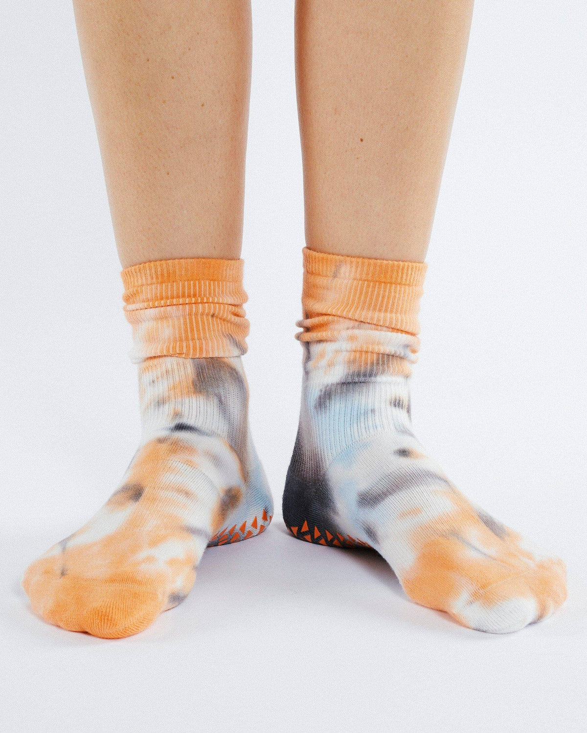 Women's Bullseye Crew Grip Sock - Warm Coral