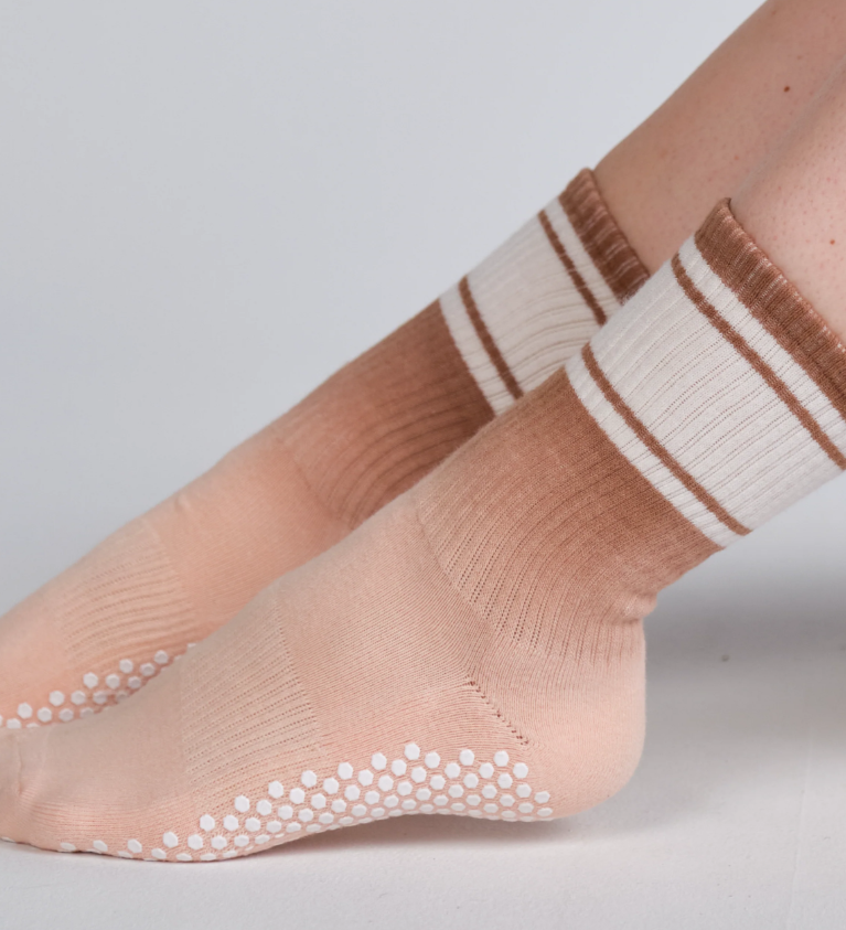 The Ombre Grip Sock - Auburn