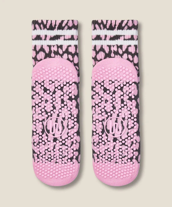 Cheetah Stripe Grip Socks – Pink