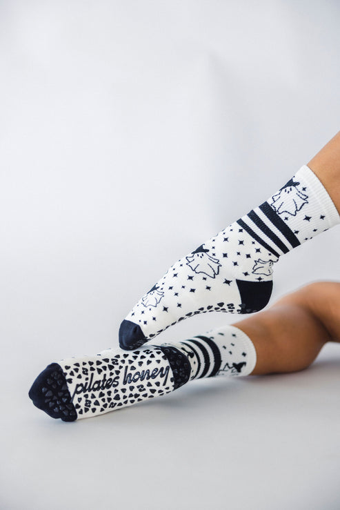 Charming Ghost Crew Grip Sock
