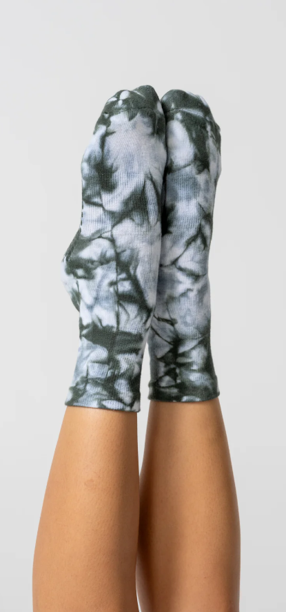 Studio Grip Sock – Green Tie Dye