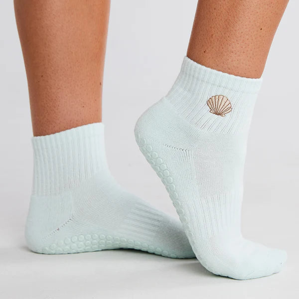 Seashell Grip Socks
