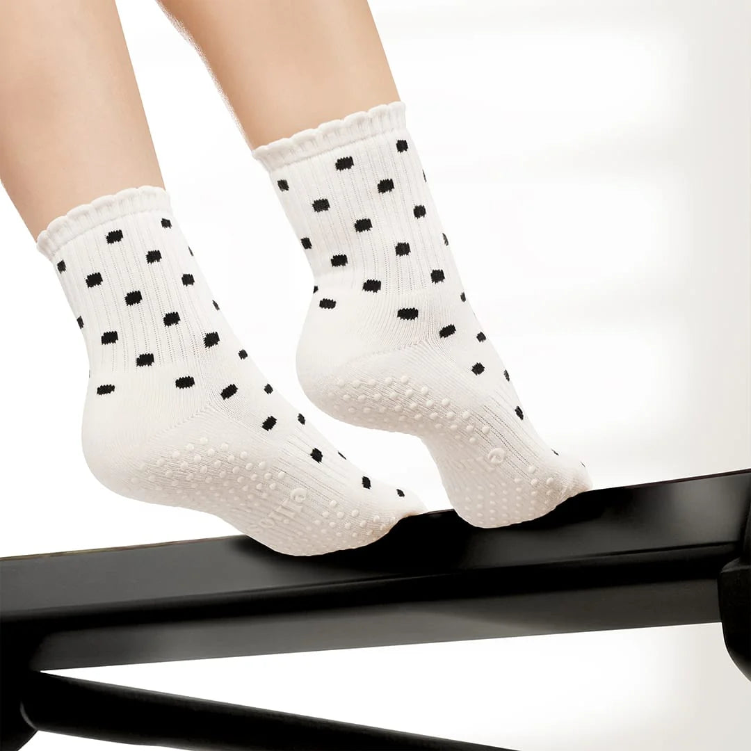 Dual-Direction™ Grip – Vanilla Polka Dots