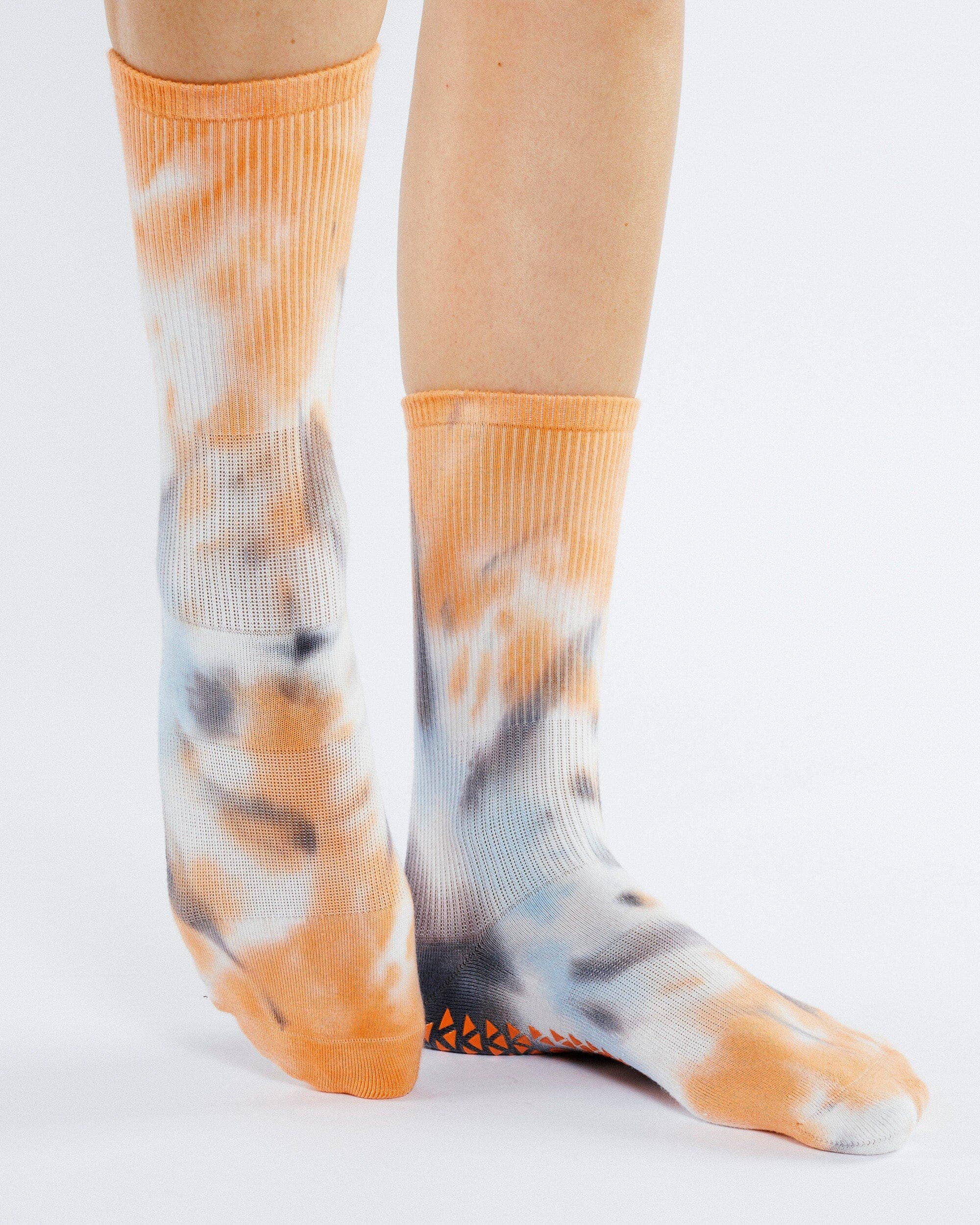 Women's Bullseye Crew Grip Sock - Warm Coral