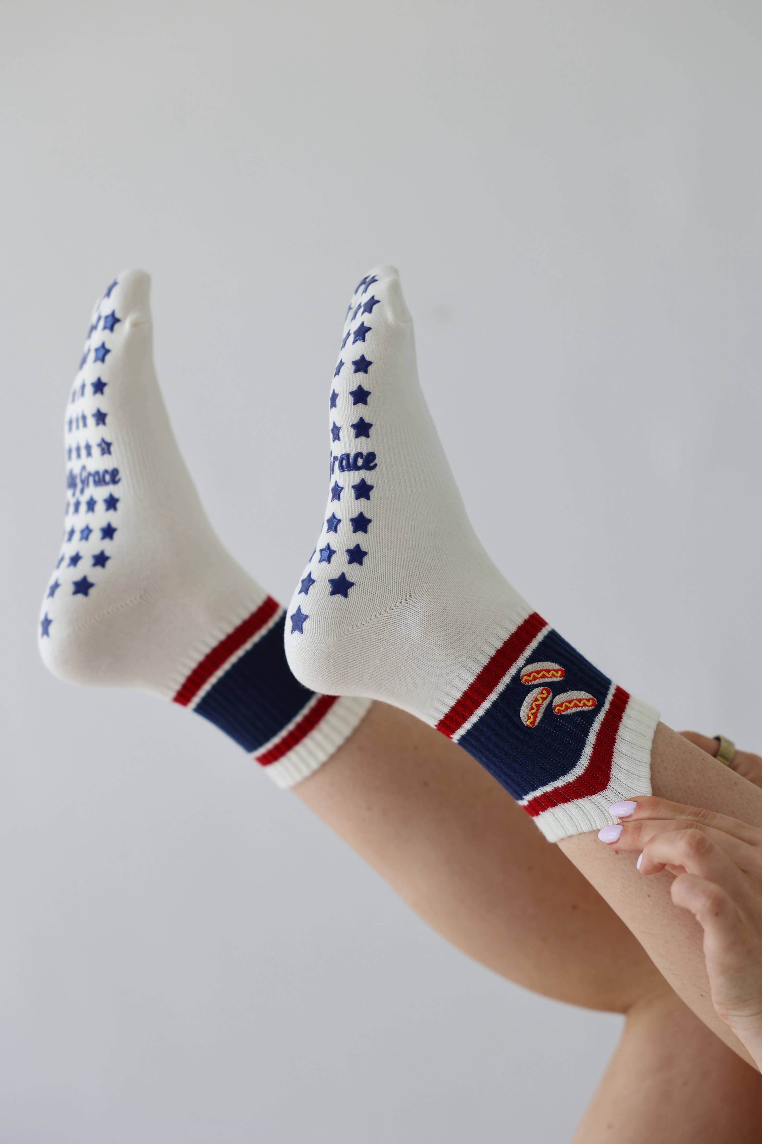 Cookout to Studio Hotdog Grip Sock