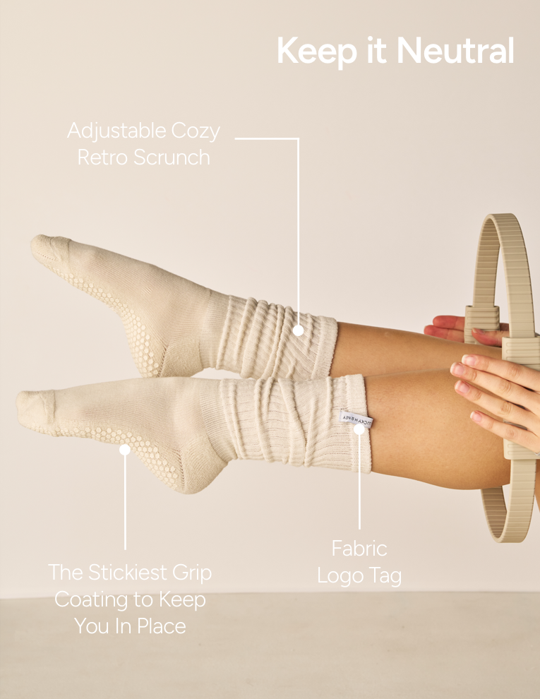 The Scrunch Grip Sock (Dove)