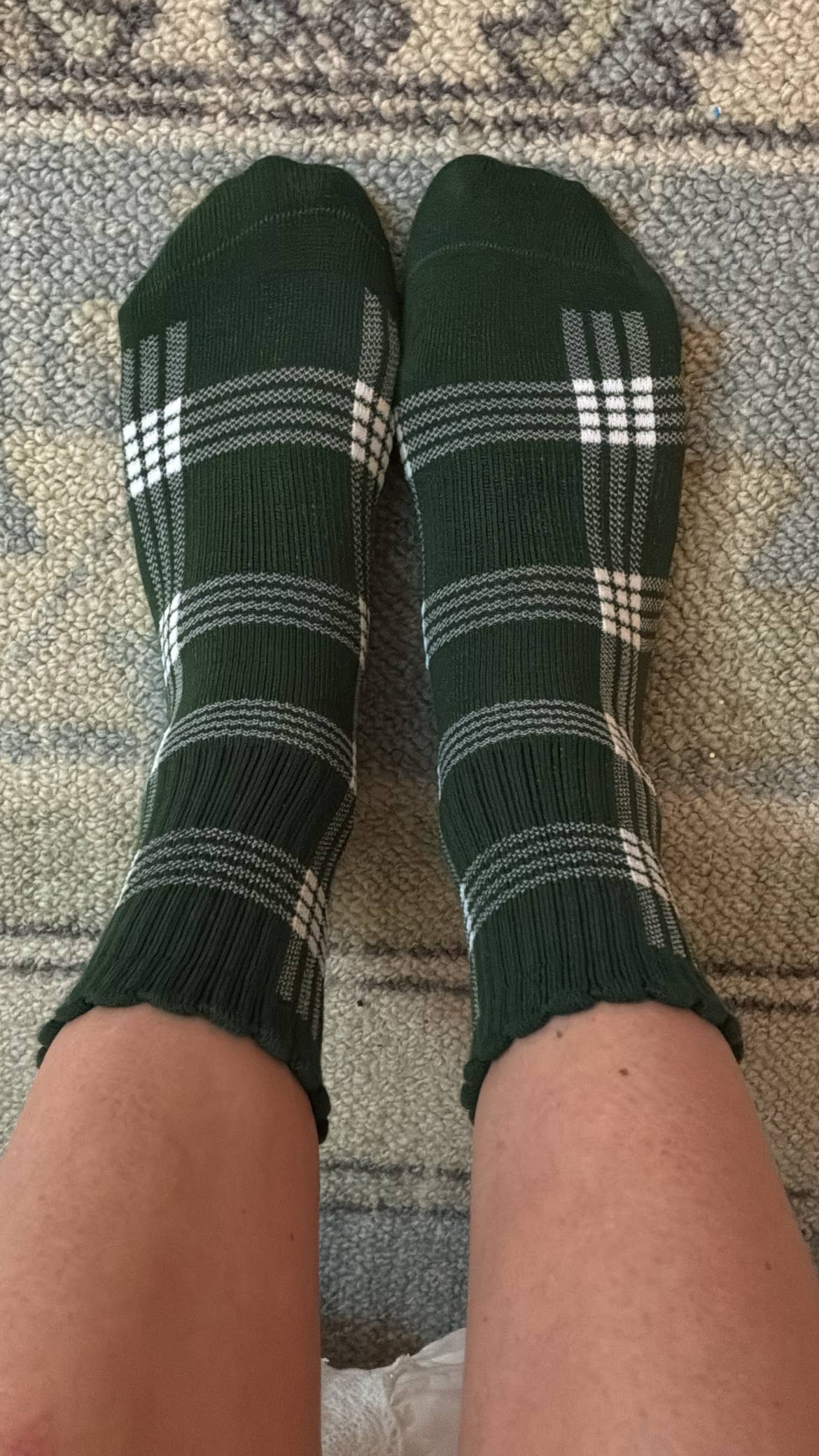 BROOKLYN PLAID GREEN grip socks by Pilates University 1883 — product image 2
