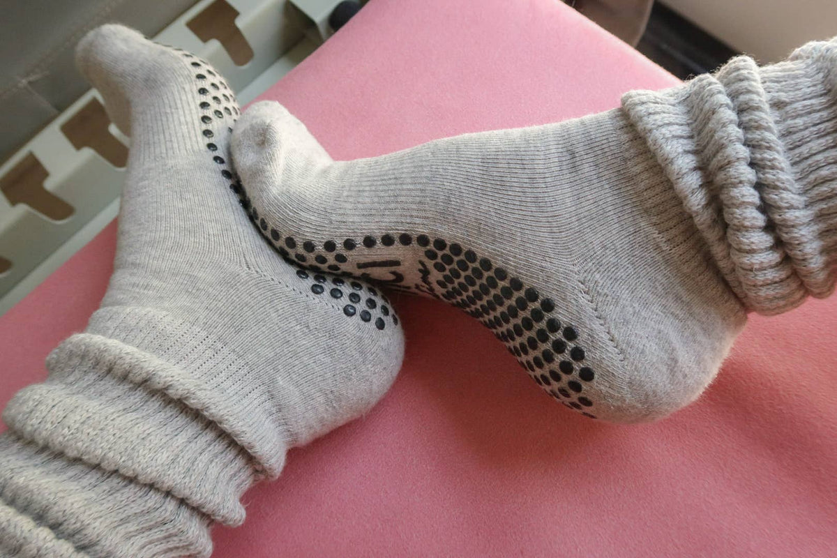 Gray Scrunch Grip Socks