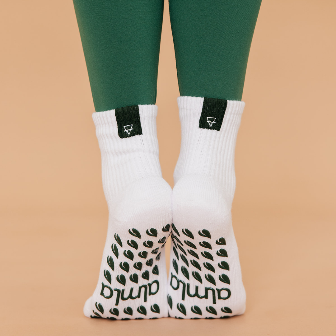 🌿Earth Zodiac Element Grip Socks | Taurus, Virgo, Capricorn