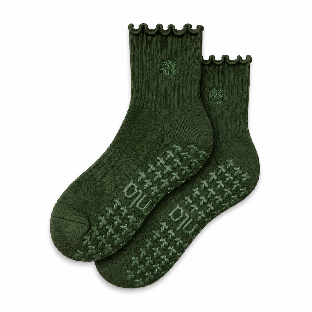Mistletoe Grip Socks