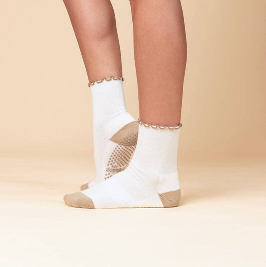 The Standard Grip Socks – Tan