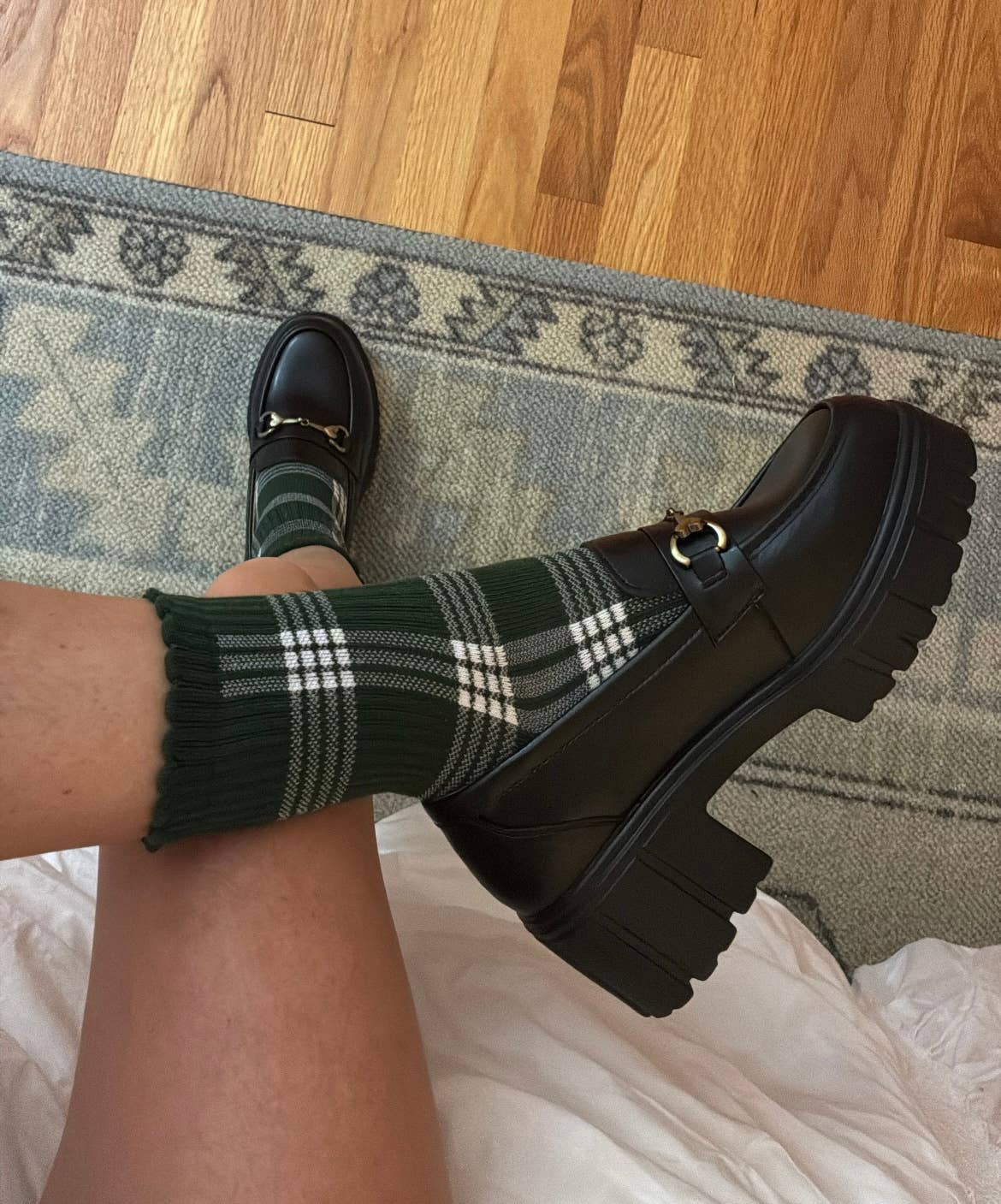 BROOKLYN PLAID GREEN grip socks by Pilates University 1883 — product image 3