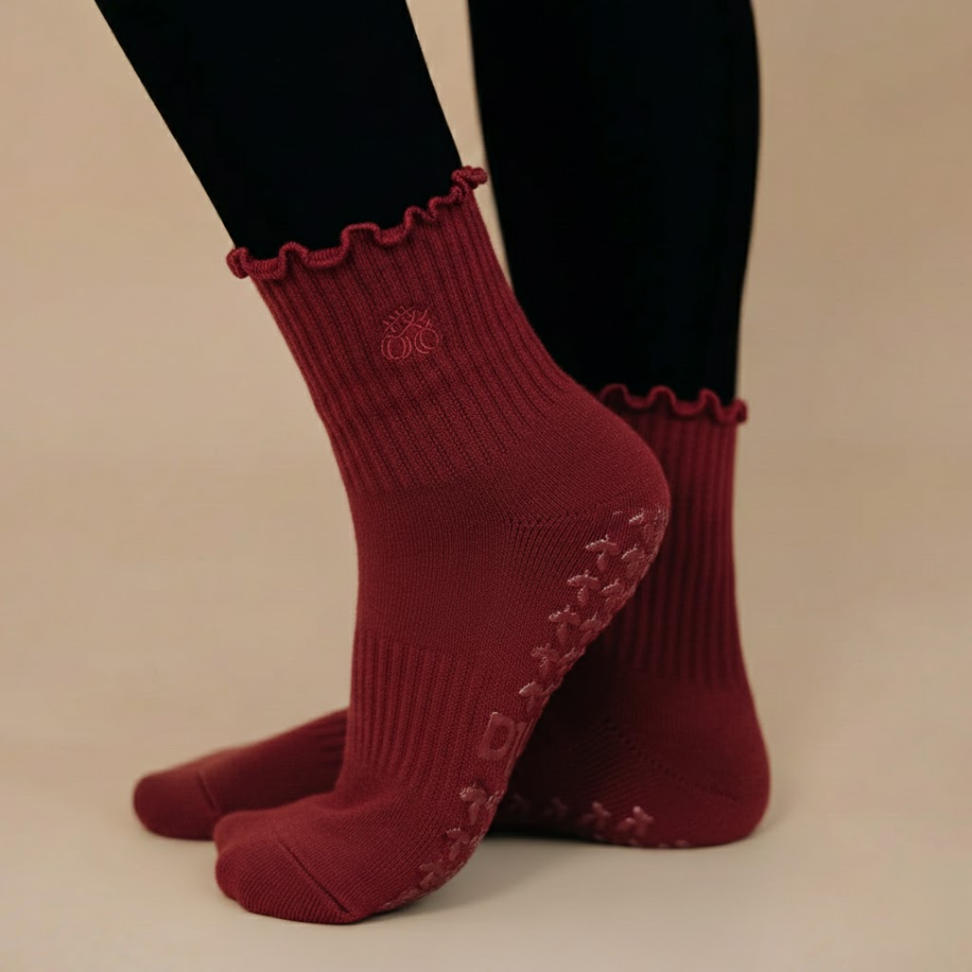 🍂 Cinnamon Burgundy Grip Sock - Daily Grind