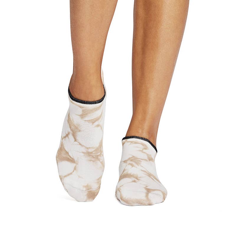 Savvy Grip Socks - Camel Tie Dye