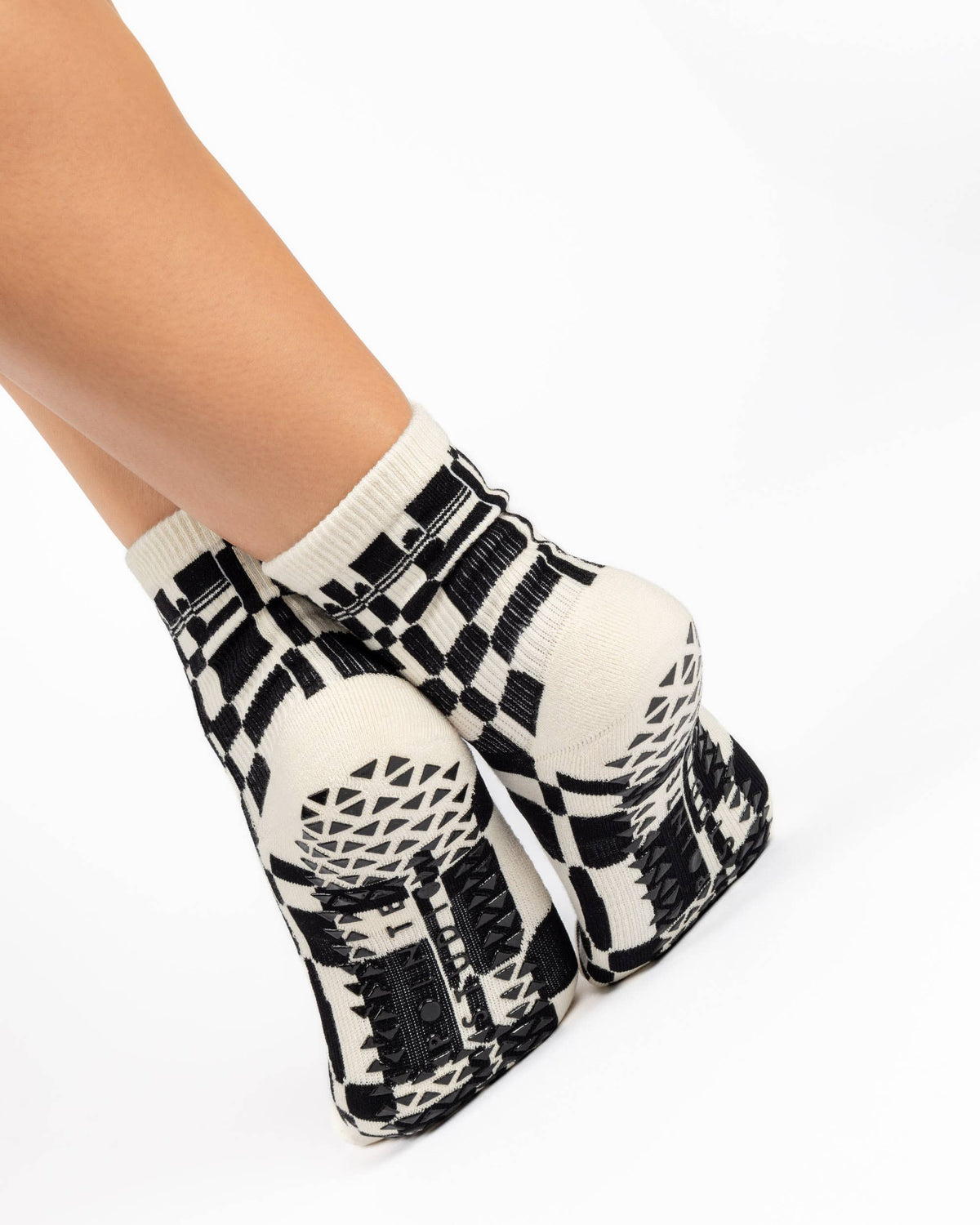 Women's Retro Geo Ankle Grip Sock– No Slip Cotton Blend for Pilates & Barre