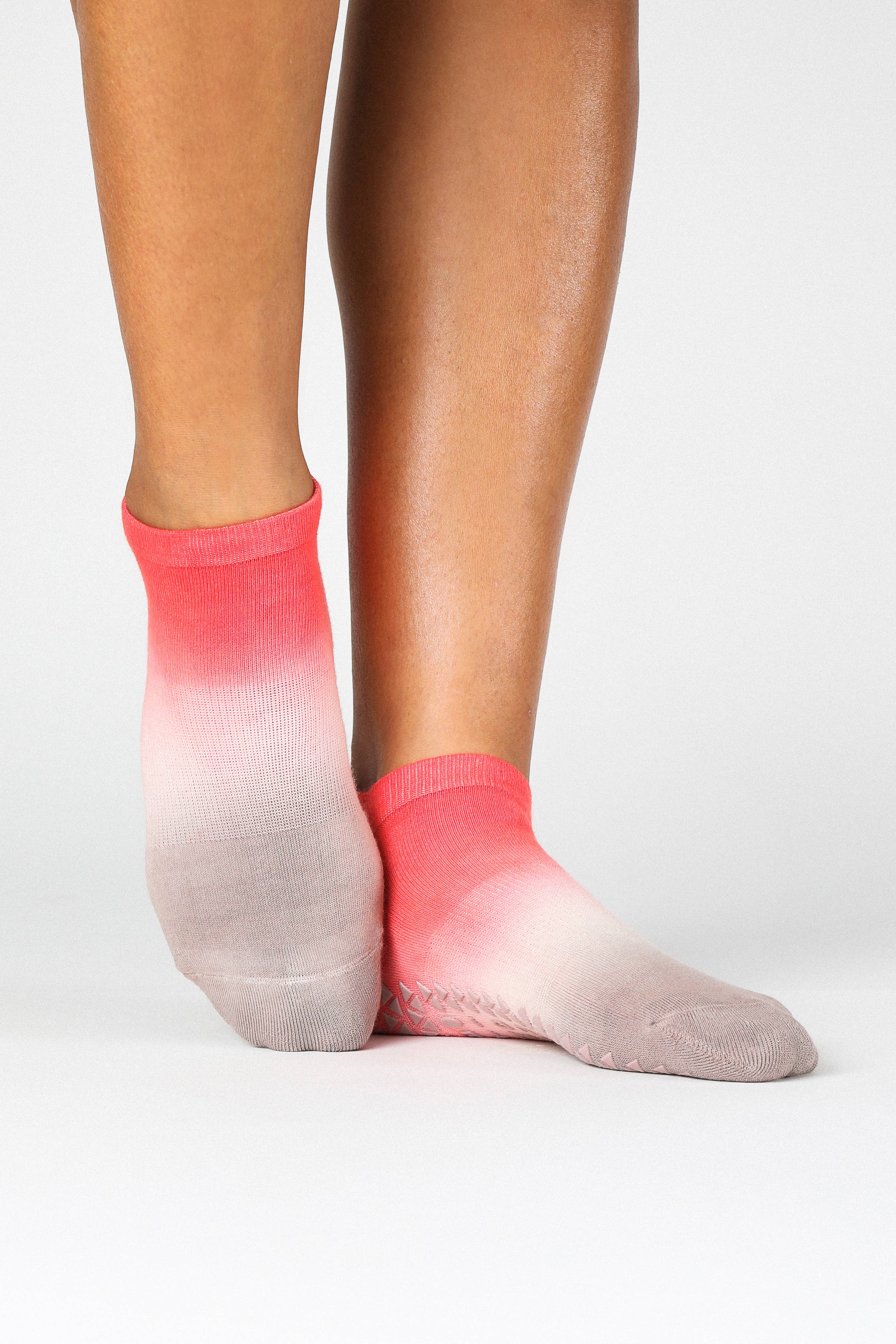 Wyatt Full Foot Grip Sock - Dusty Rose