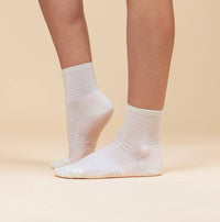 Maison Joie Studio Stripe Grip Socks – Pale Pink
