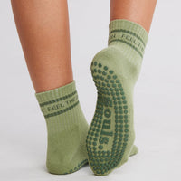 Feel The Burn Grip Socks side view
