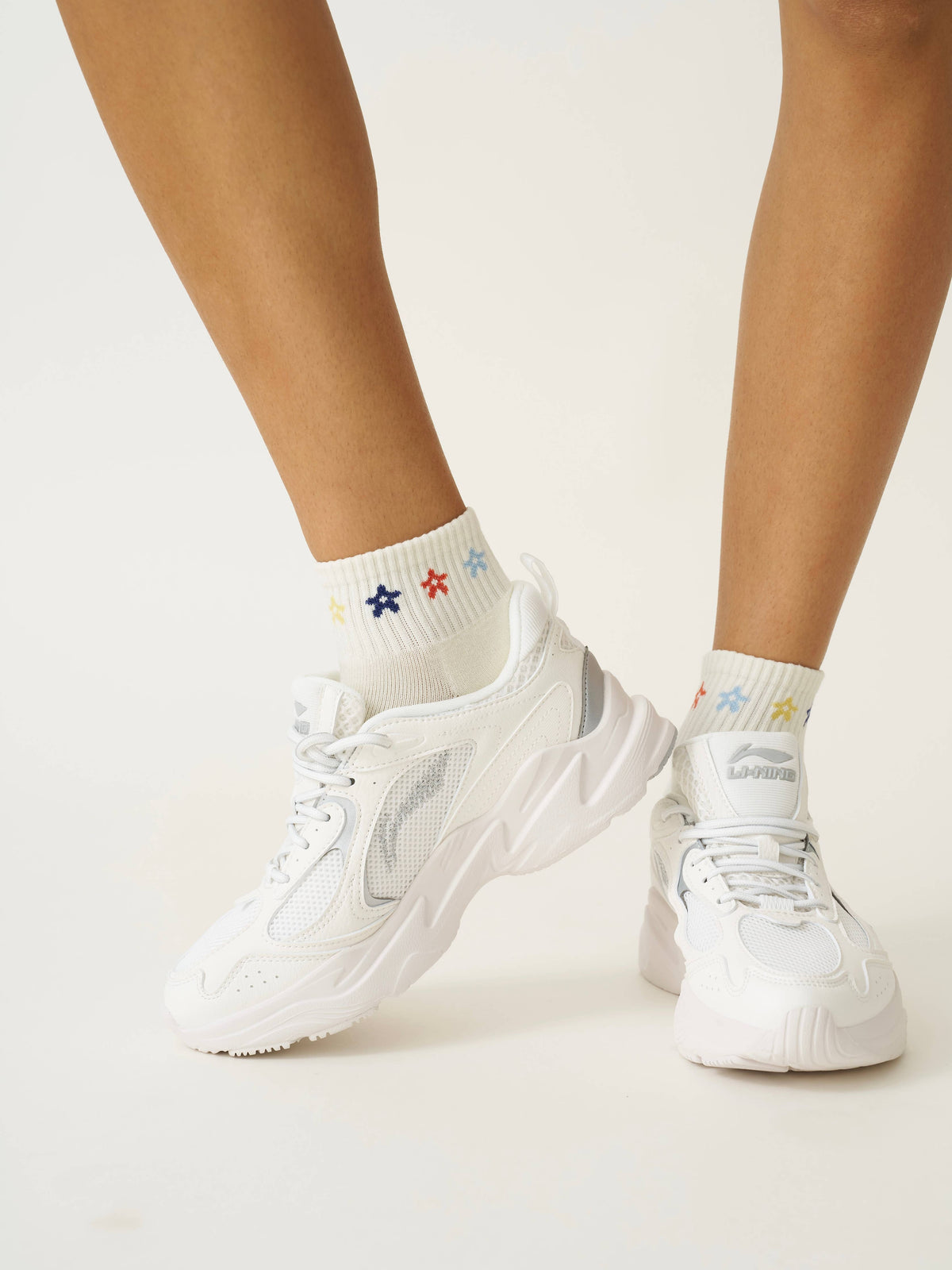 🌼 Cropped Crew Grip Sock – Mini Flower