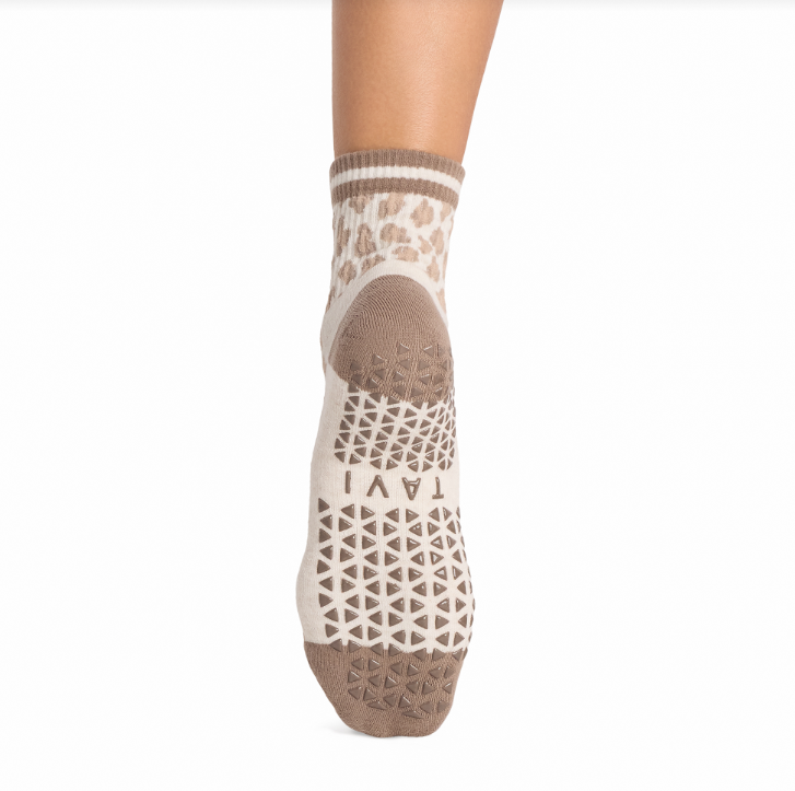 Aria Grip Socks – Leopard Sand